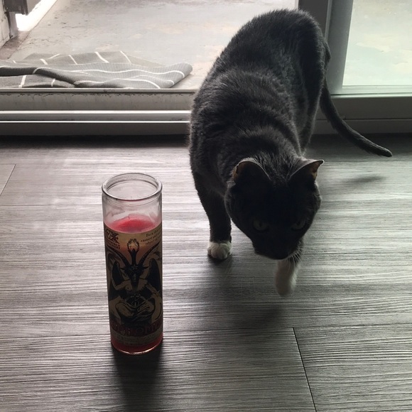 Baphomet red candle to attract object of desire - Picture 6 of 6